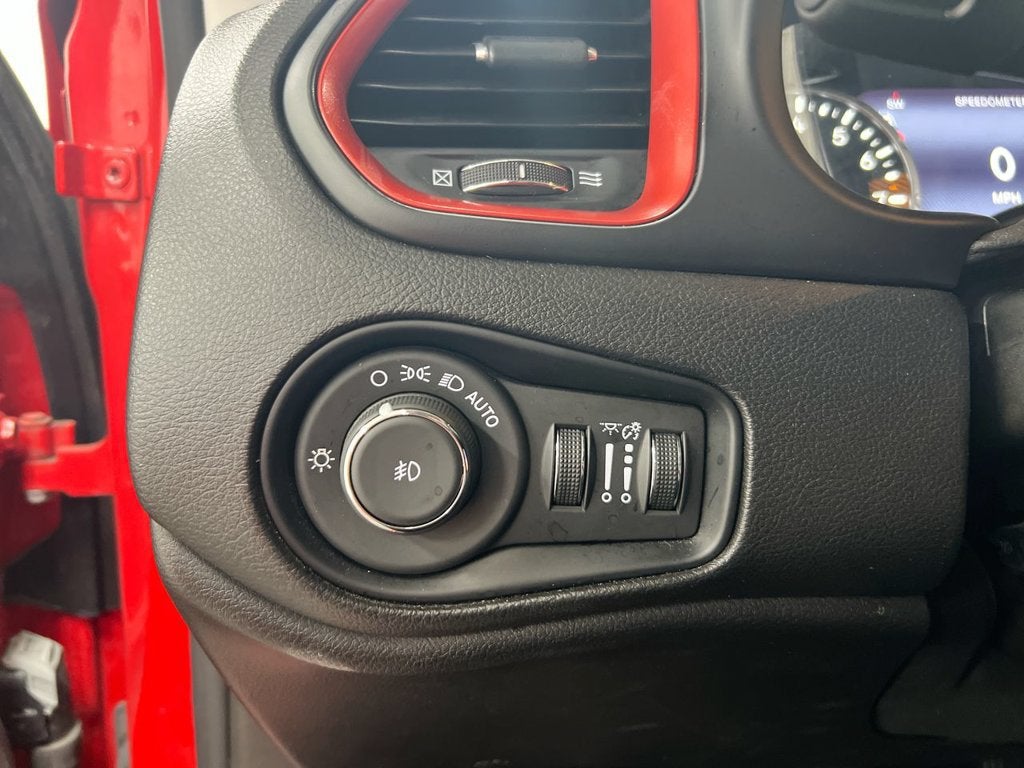 2023 Jeep Renegade Trailhawk