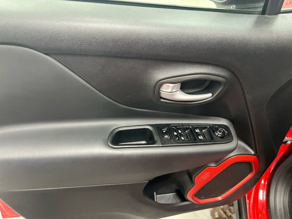 2023 Jeep Renegade Trailhawk