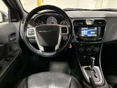 2014 Chrysler 200 Limited