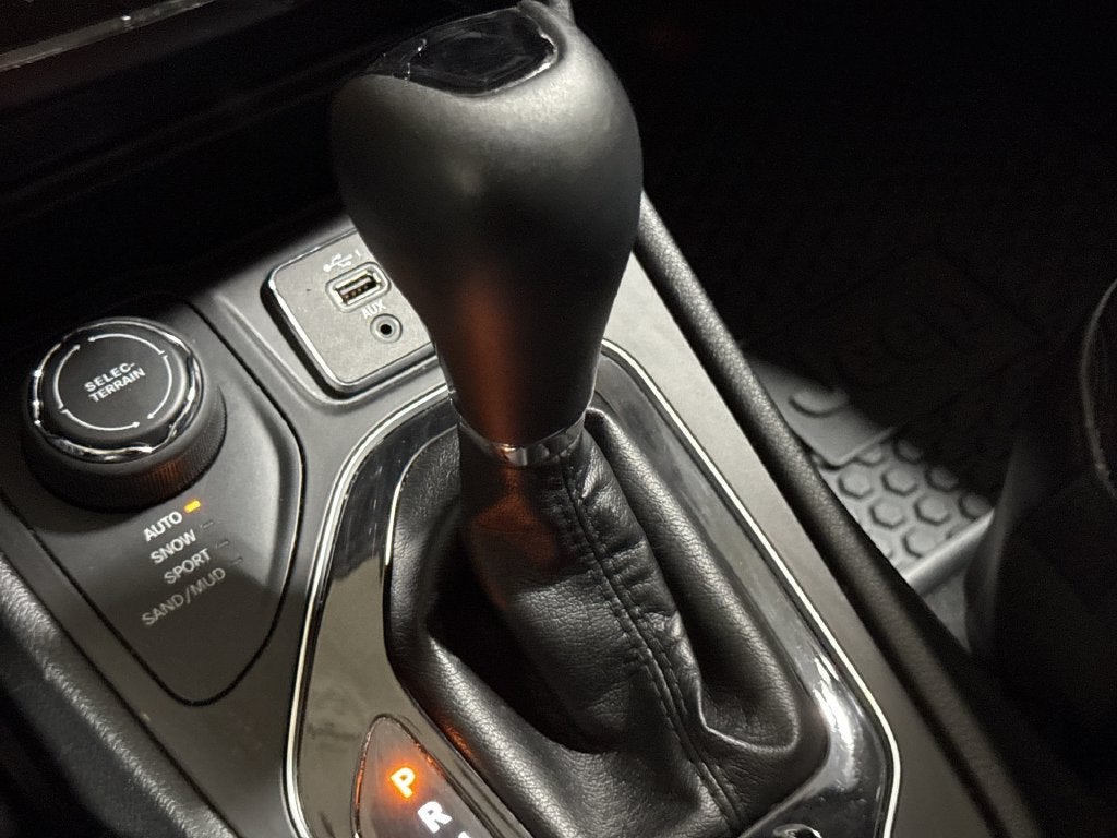 2020 Jeep Cherokee Altitude