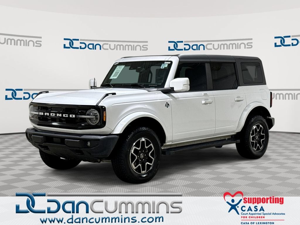 2023 Ford Bronco Base