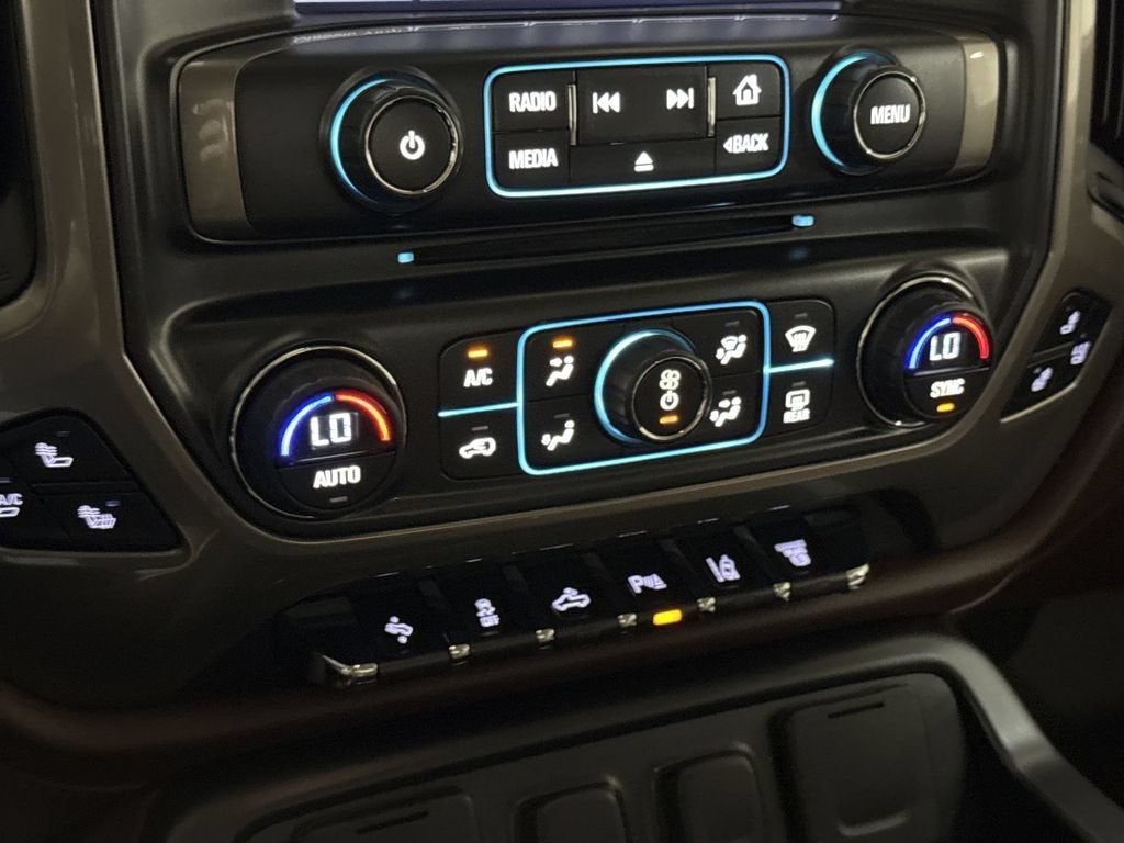 2015 Chevrolet Silverado 3500 HD High Country