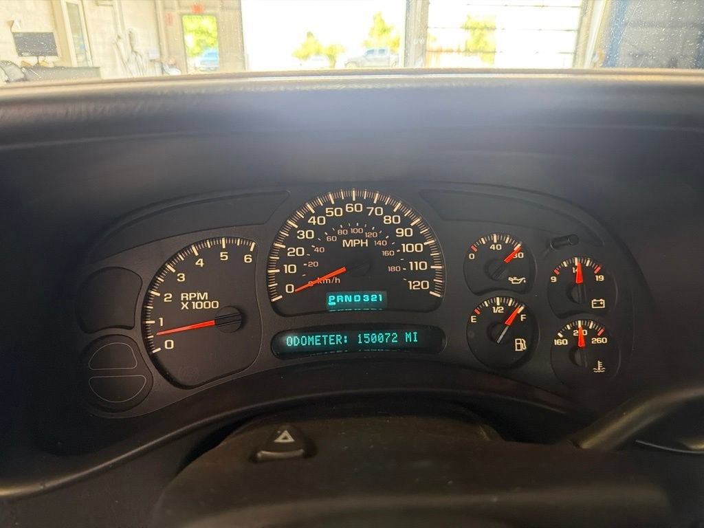 2004 Chevrolet Silverado 1500 Reg Cab 119.0" WB 4WD