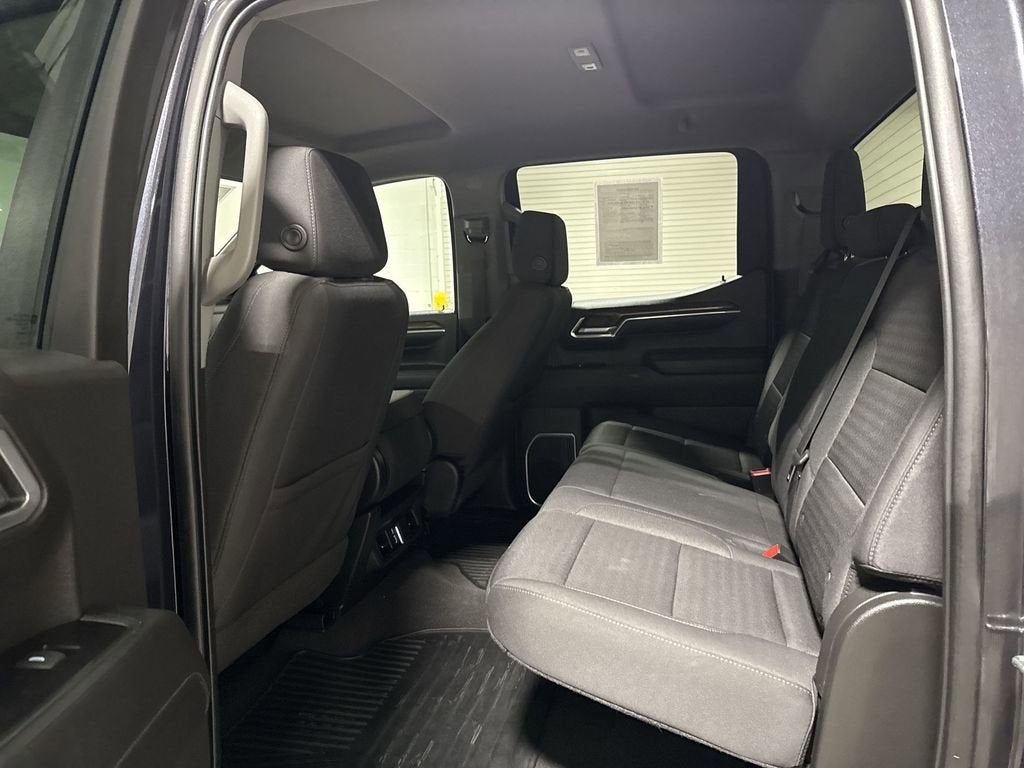 2022 Chevrolet Silverado 1500 LT (2FL)