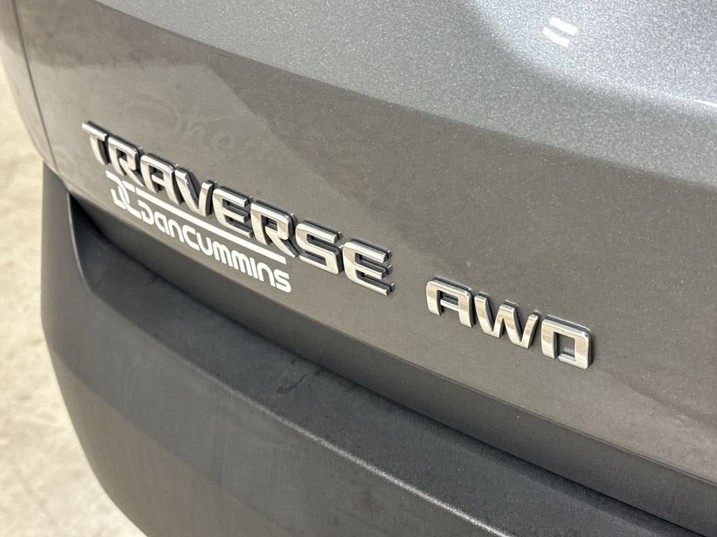 2021 Chevrolet Traverse LS