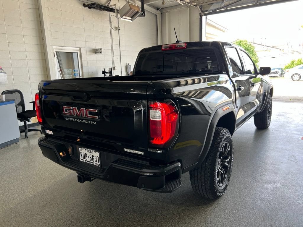 2025 GMC Canyon Elevation