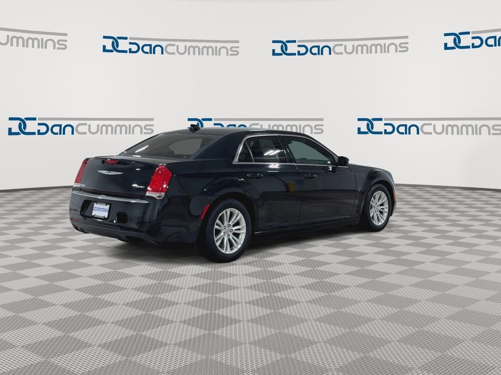 2018 Chrysler 300 Touring L