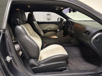 2018 Dodge Challenger SXT Plus