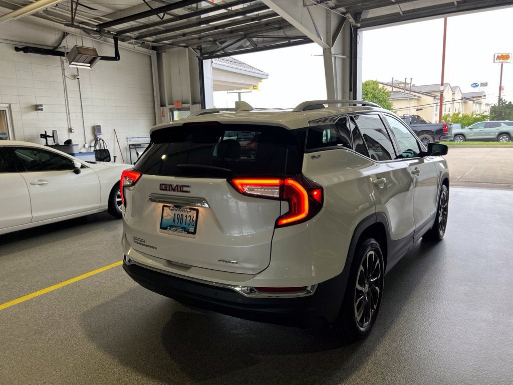 2022 GMC Terrain SLT