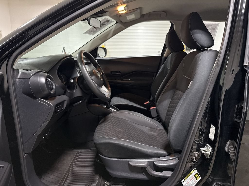 2021 Nissan Kicks S