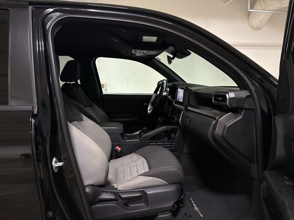 2024 Toyota Tacoma 4WD SR5