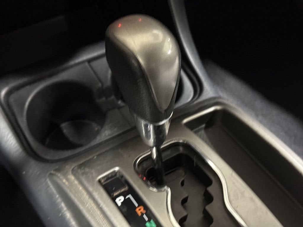 2015 Toyota Tacoma 4WD Double Cab LB V6 AT (Natl)