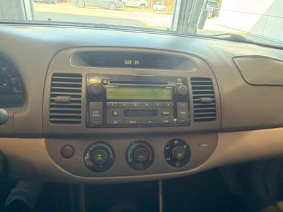 2004 Toyota Camry LE