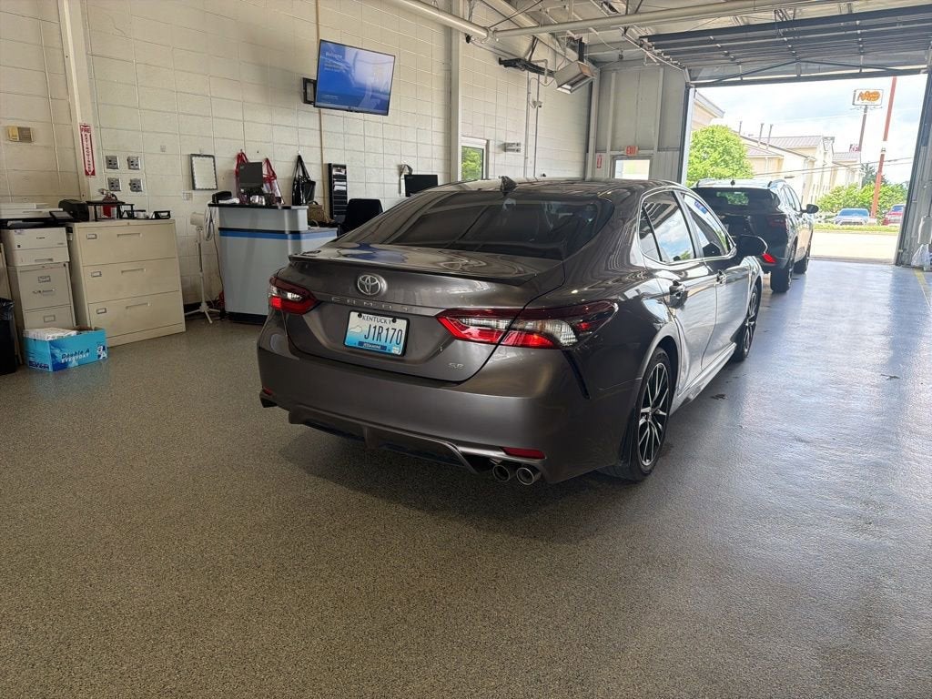 2024 Toyota Camry SE