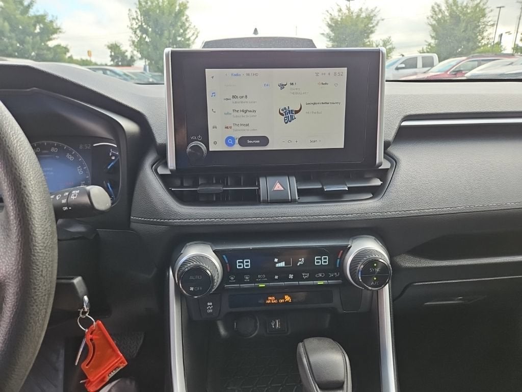 2023 Toyota RAV4 Hybrid LE