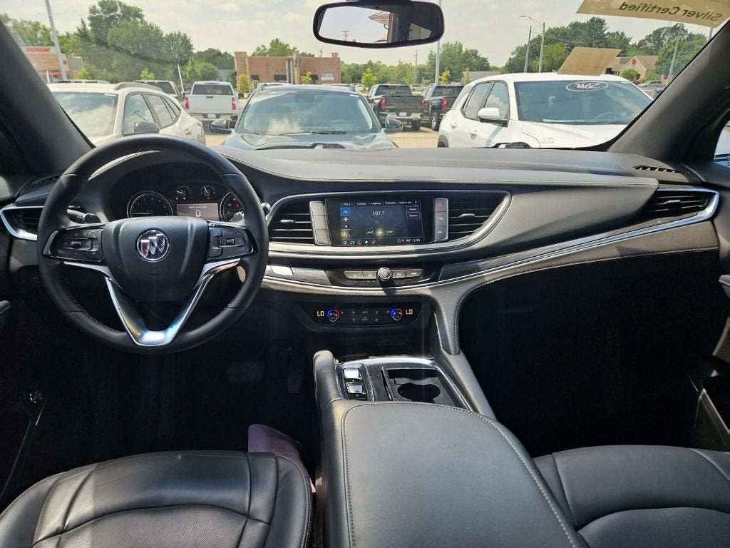 2023 Buick Enclave Essence