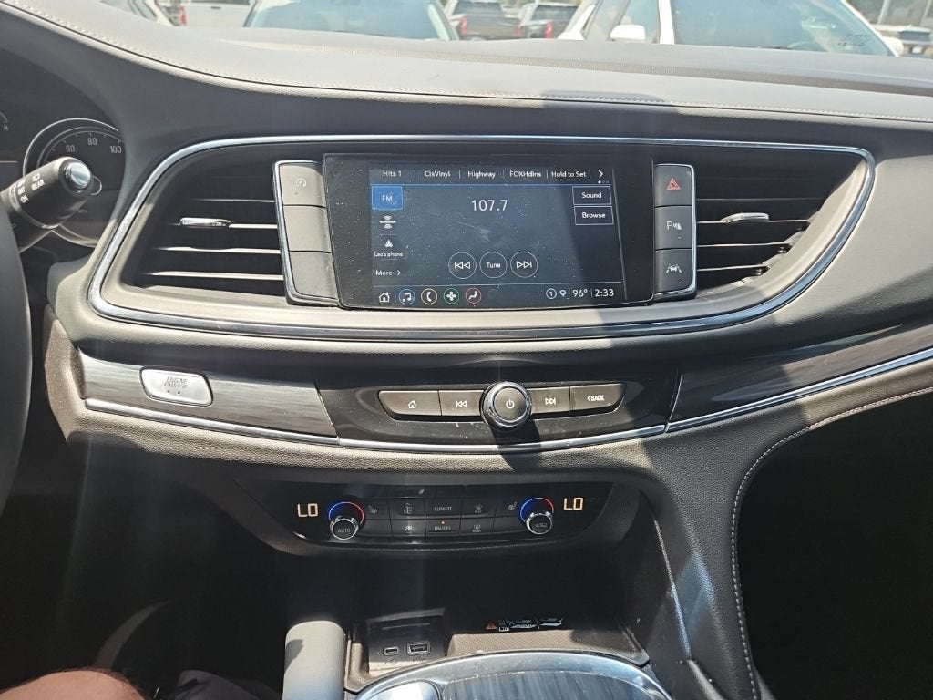 2023 Buick Enclave Essence