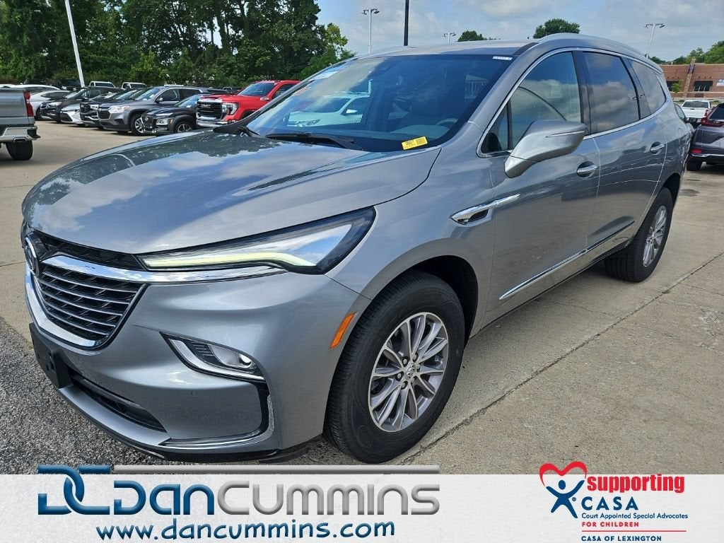 2023 Buick Enclave Essence