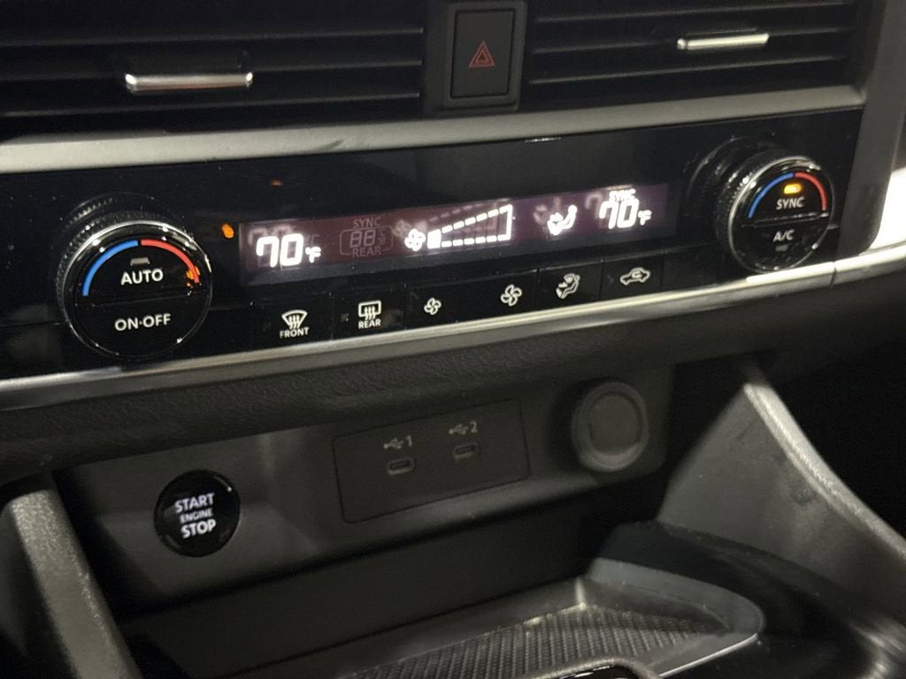 2025 Nissan Rogue SV