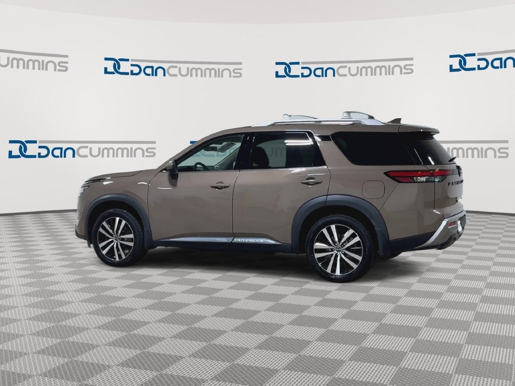 2023 Nissan Pathfinder Platinum