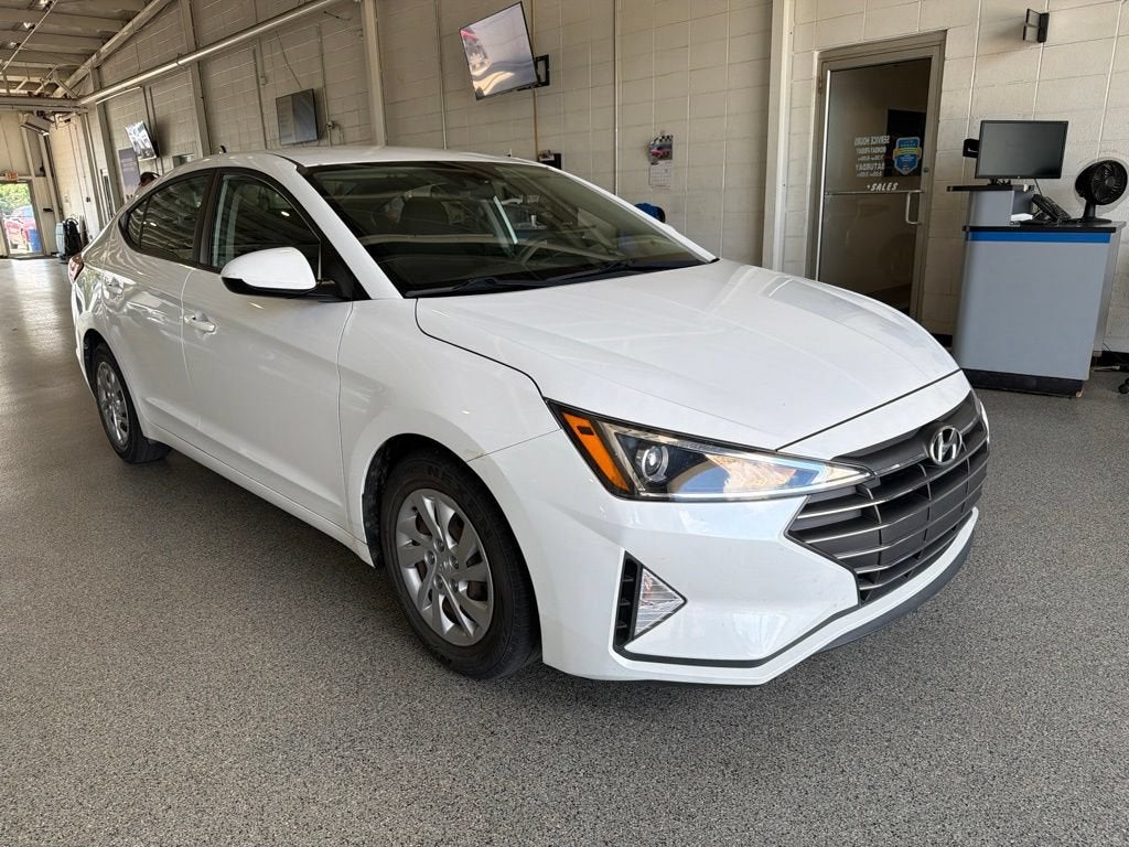 2020 Hyundai Elantra SE