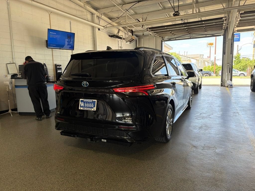 2023 Toyota Sienna XSE