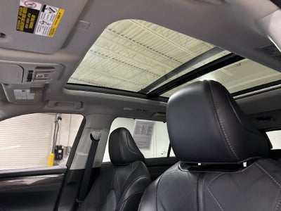 2023 Toyota Highlander Hybrid Platinum