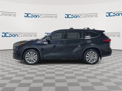 2023 Toyota Highlander Hybrid Platinum