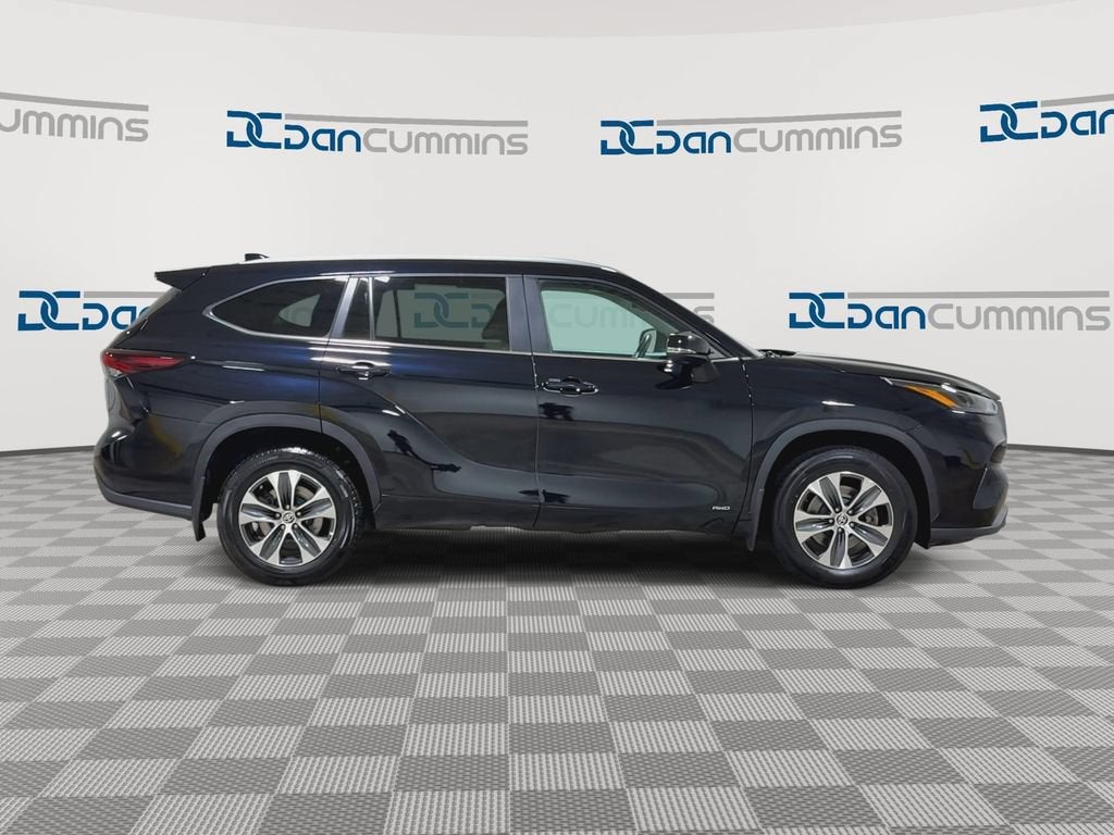 2024 Toyota Highlander Hybrid XLE