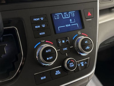 2017 Toyota Sienna LE Auto Access Seat