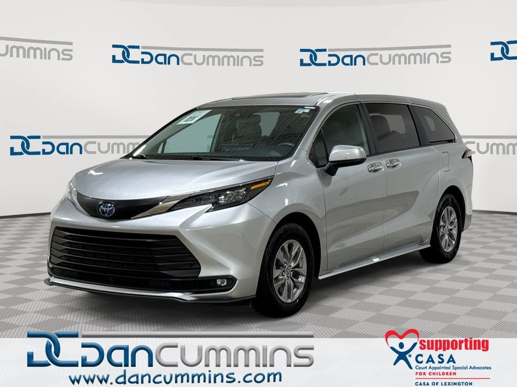 2025 Toyota Sienna XLE