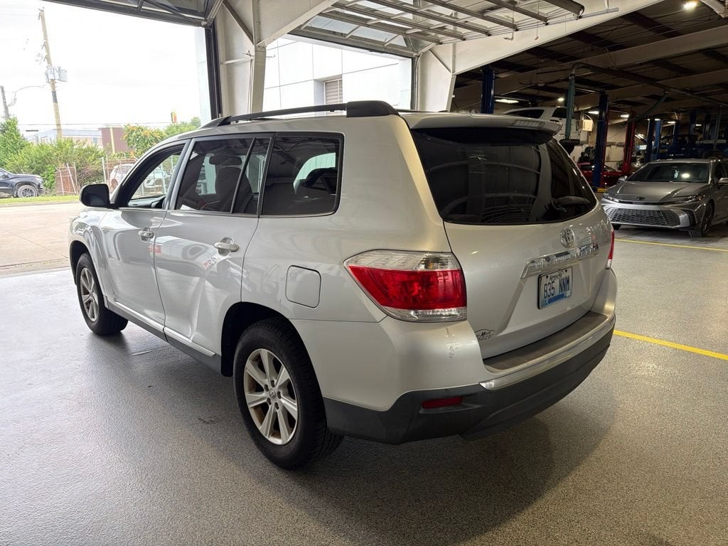 2012 Toyota Highlander FWD 4dr V6 (Natl)