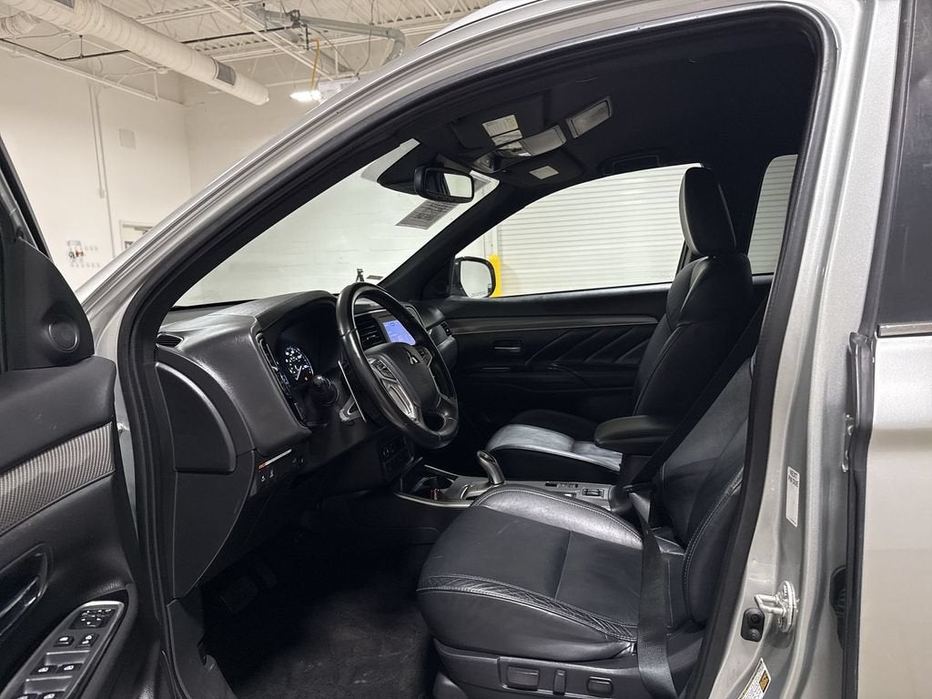 2022 Mitsubishi Outlander PHEV SEL