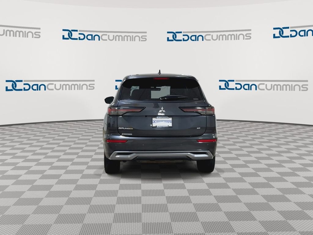 2025 Mitsubishi Outlander SE