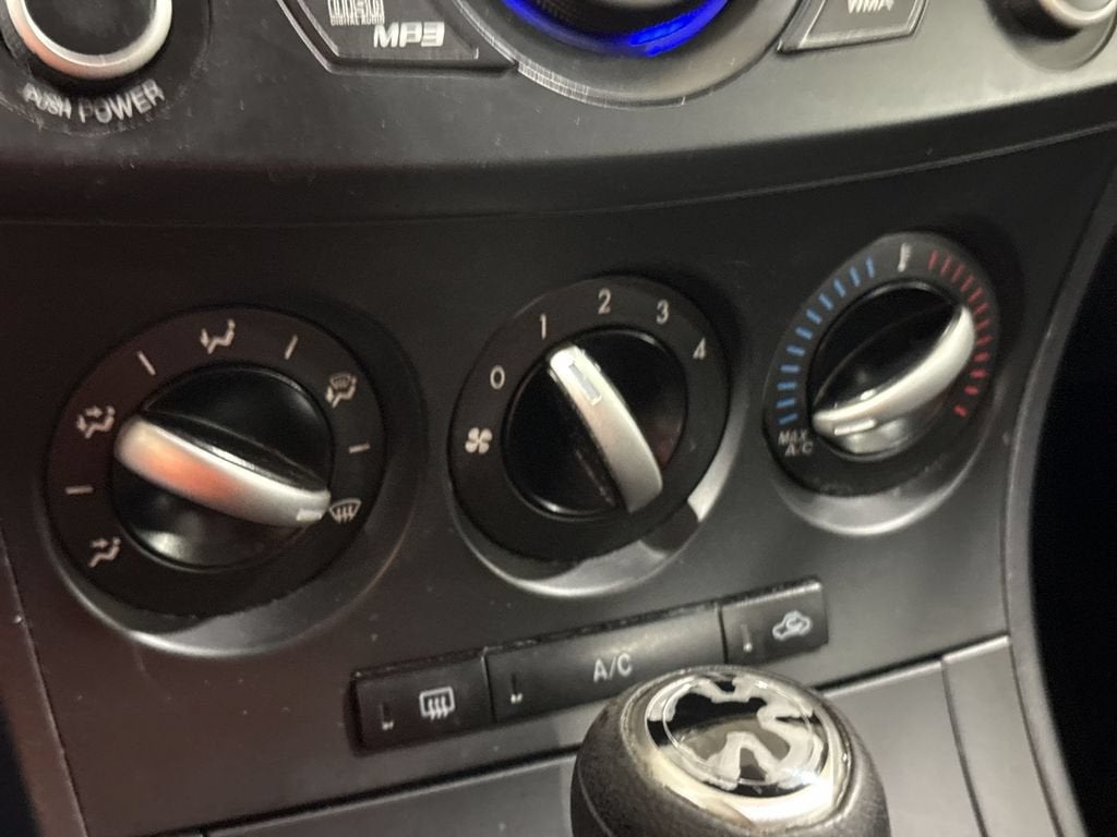2013 Mazda Mazda3 i Sport