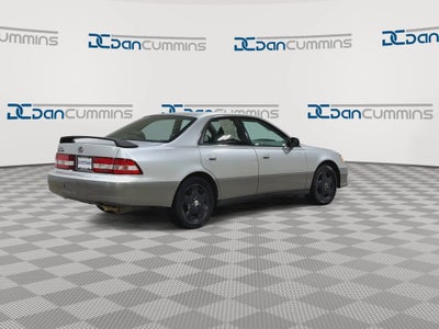 2000 Lexus ES 300 4dr Sdn