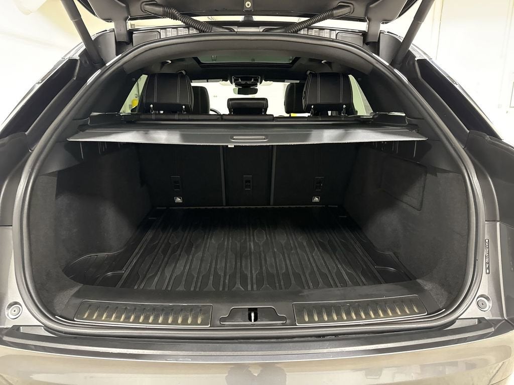 2018 Land Rover Range Rover Velar R-Dynamic SE
